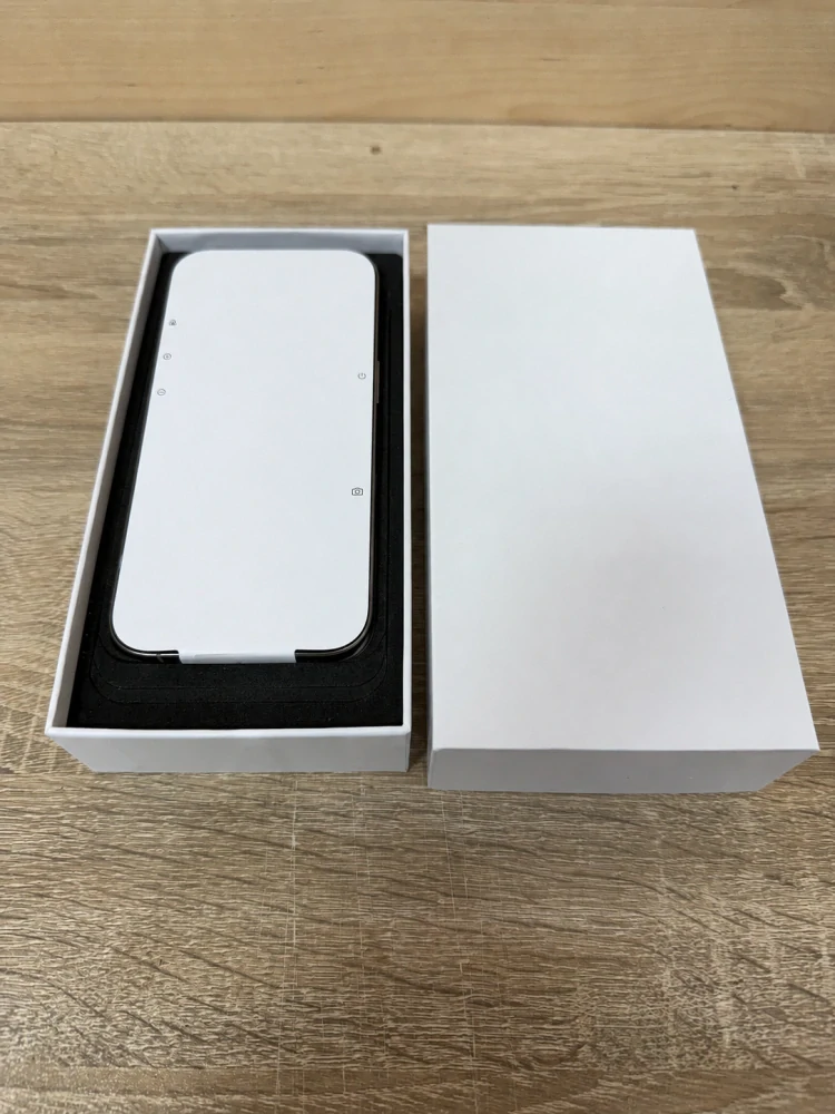 Apple iPhone 16 Pro 512GB Bílý titan - Rozbaleno