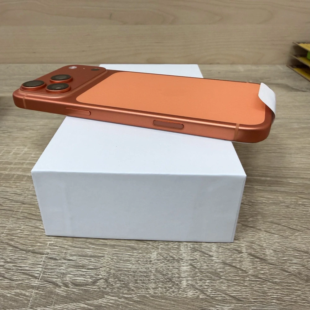 Apple iPhone 17 Pro Max 512GB Kosmicky oranžová - Rozbaleno