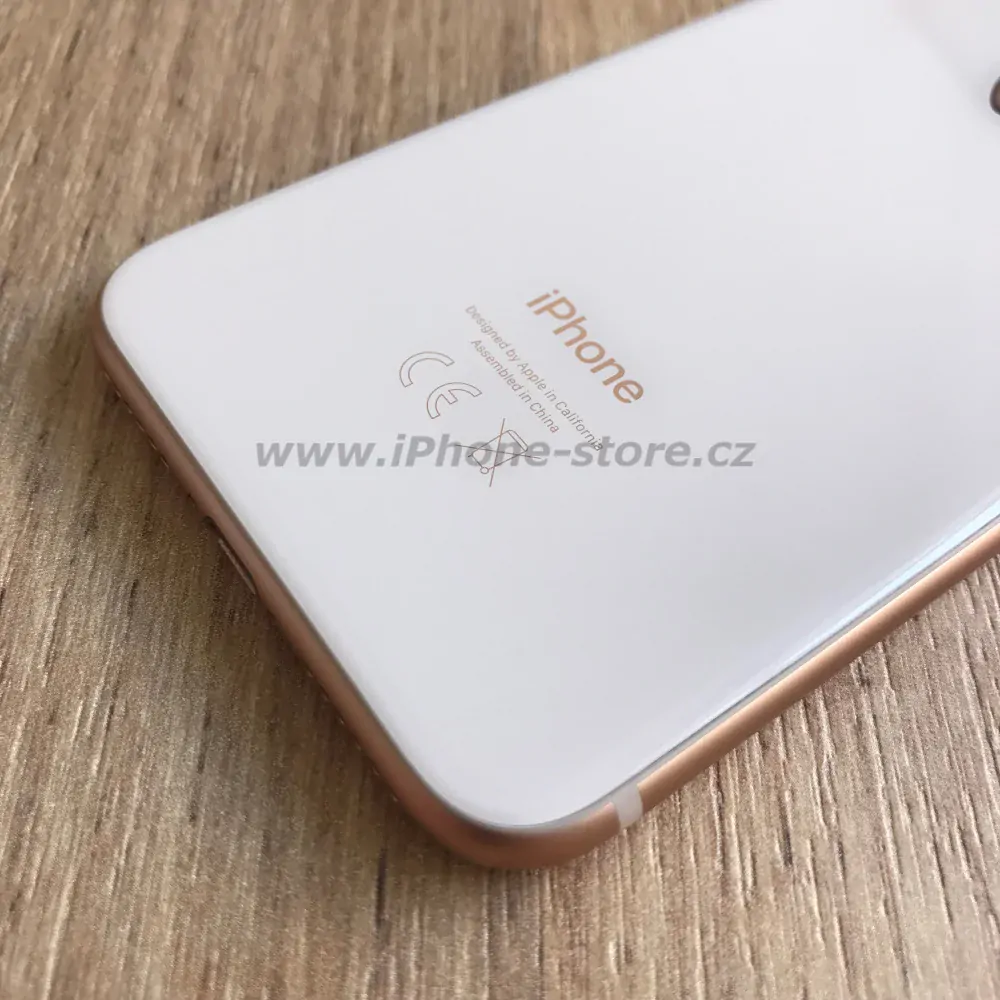 Apple iPhone 8 64GB Gold - Zánovní