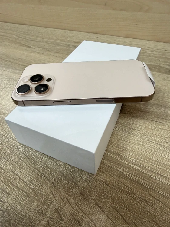 Apple iPhone 16 Pro 512GB Pouštní titan - Rozbaleno