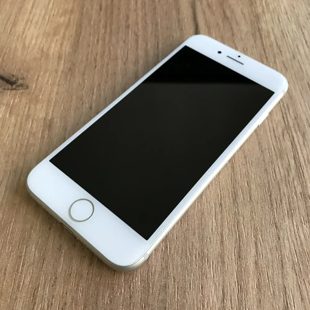 Apple iPhone 8 64GB White - Zánovní