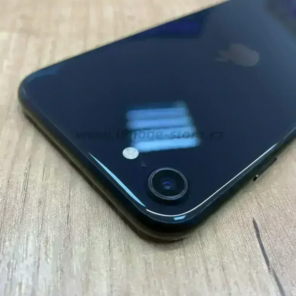 Apple iPhone SE (2020) 64GB Black - Zánovní