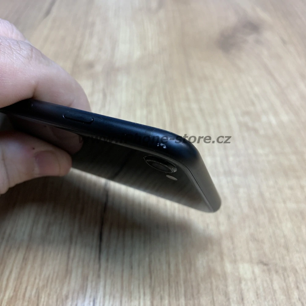 Apple iPhone SE (2022) 64GB Starlight - Kategorie B